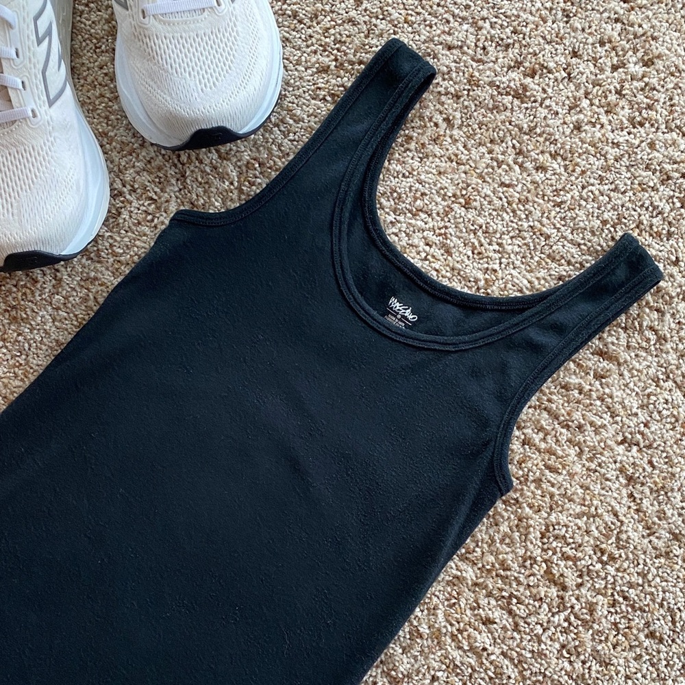 Mossimo Tank Top (Black)